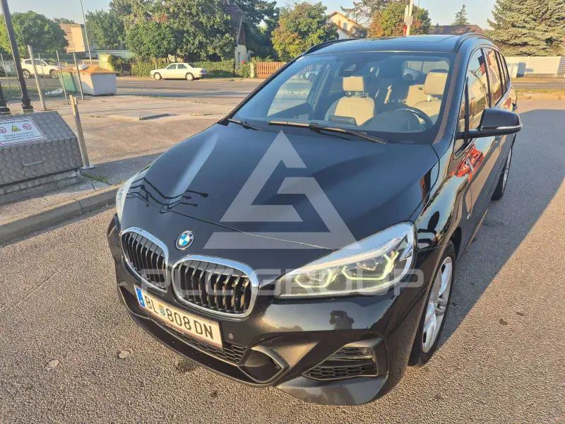 2018 BMW 220