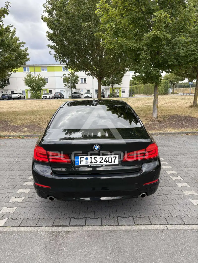 2018 BMW 530