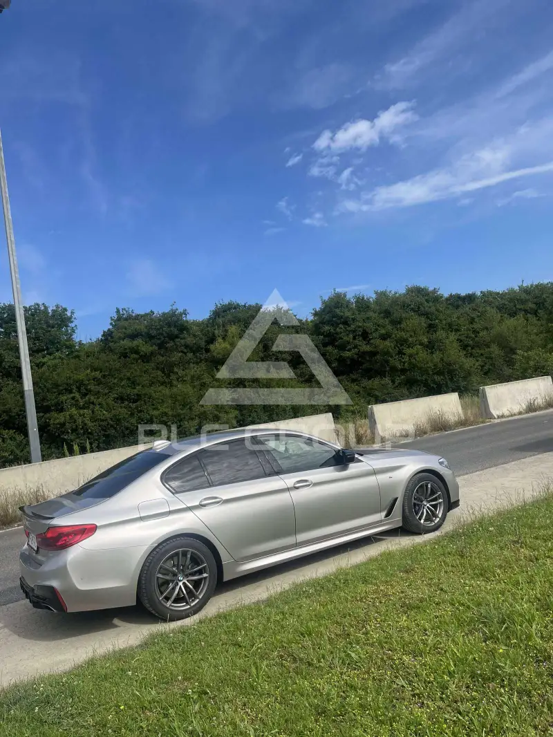 2018 BMW 530