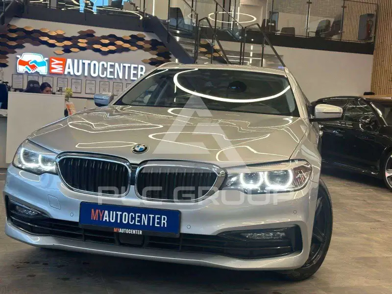 2018 BMW 525