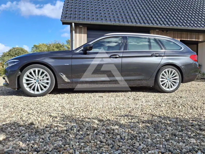 2018 BMW 525