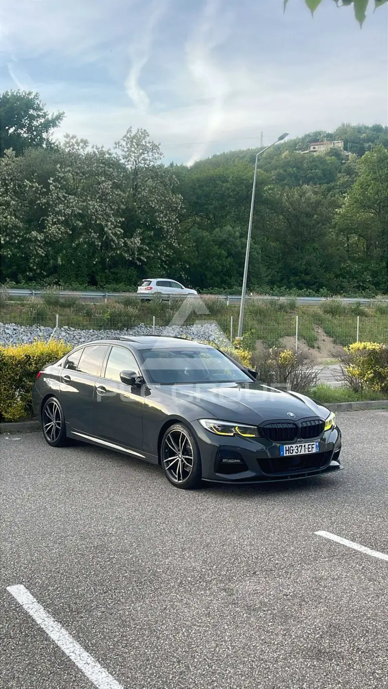 2018 BMW 320