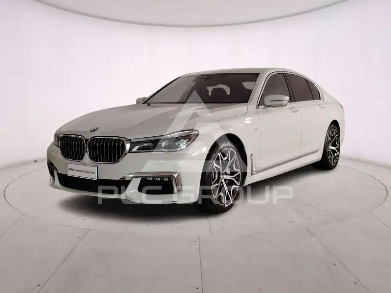 2018 BMW 730