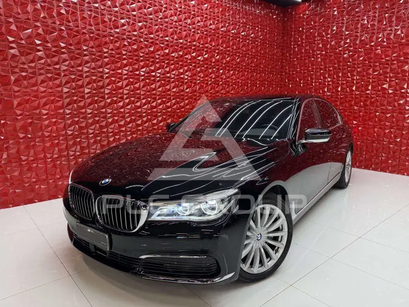 2018 BMW 730