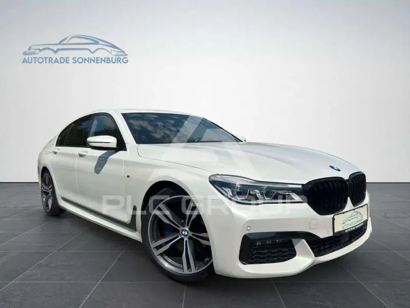 2018 BMW 730