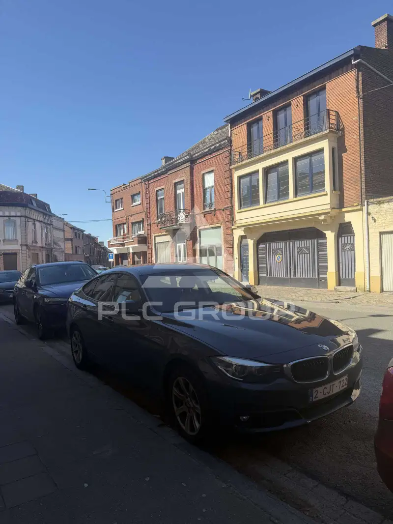 2018 BMW 318