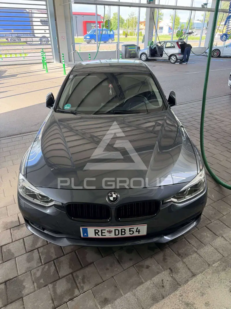 2018 BMW 318