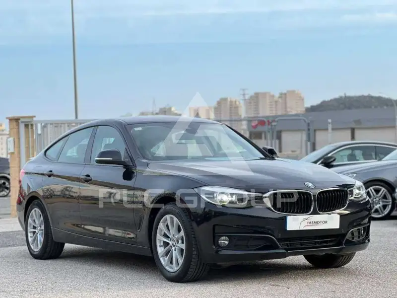 2018 BMW 318