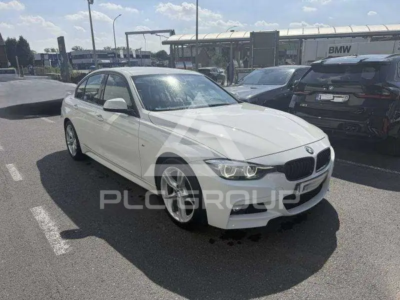 2018 BMW 318