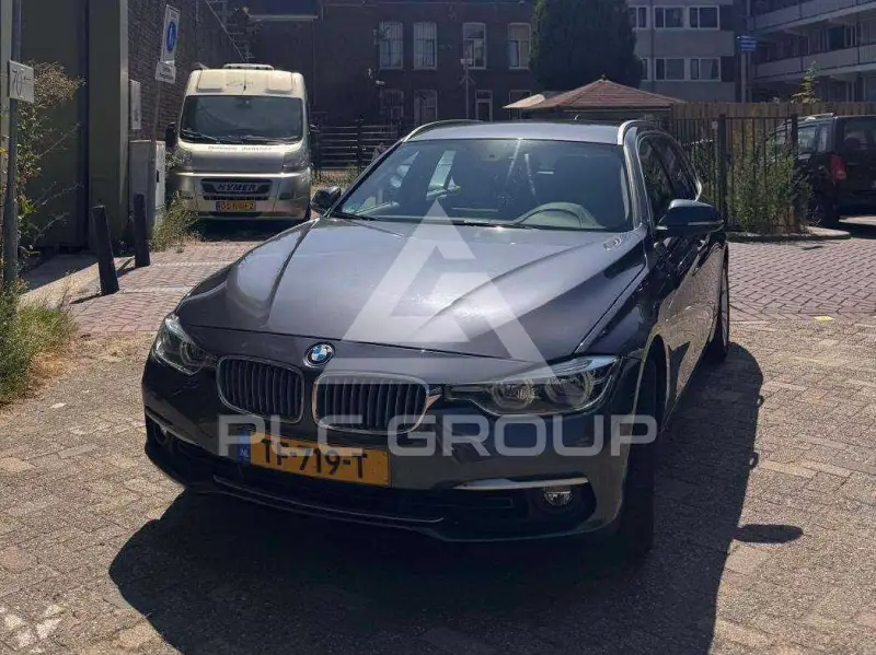 2018 BMW 318