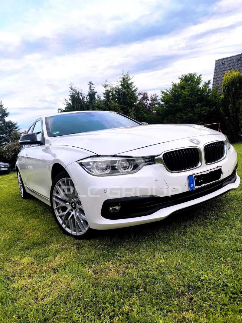 2018 BMW 318