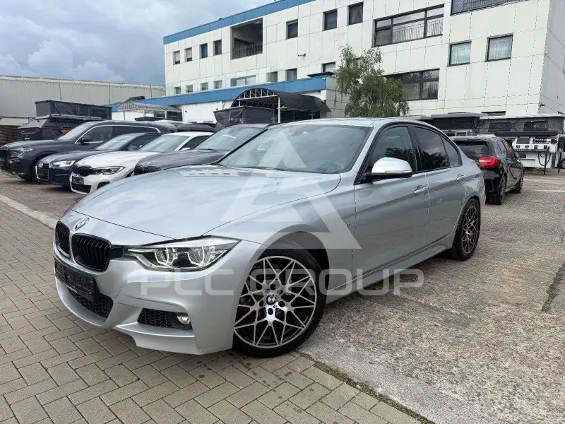2018 BMW 318