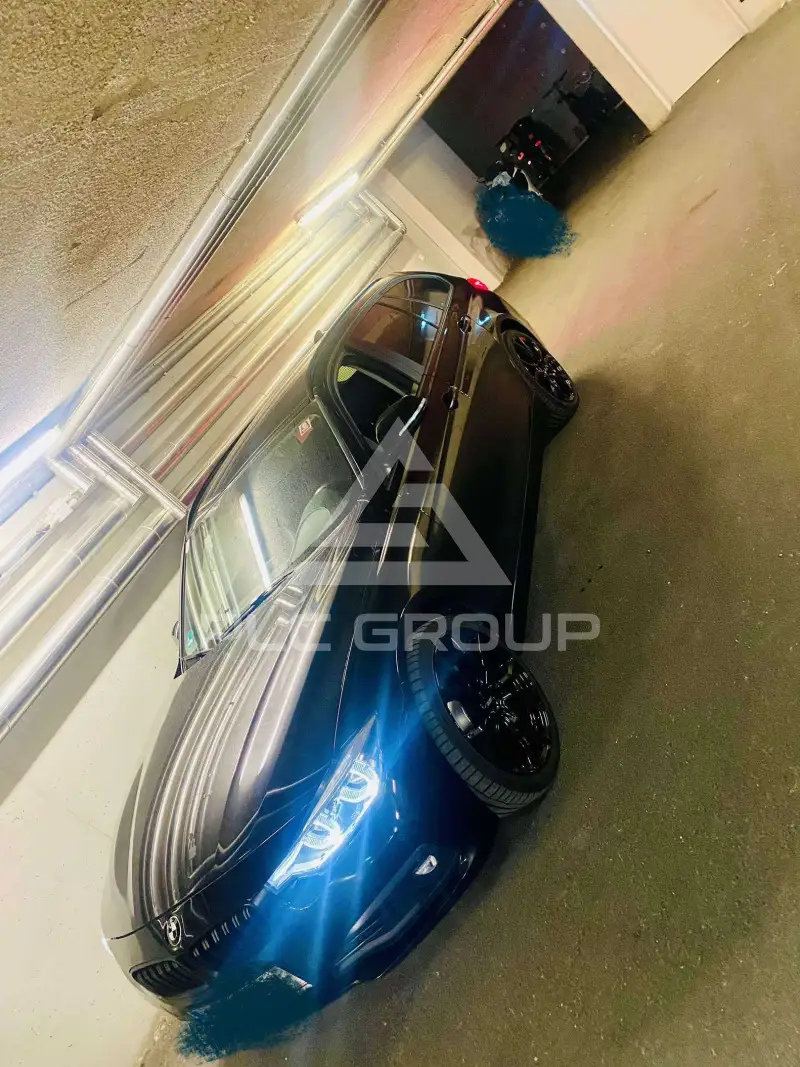 2018 BMW 318