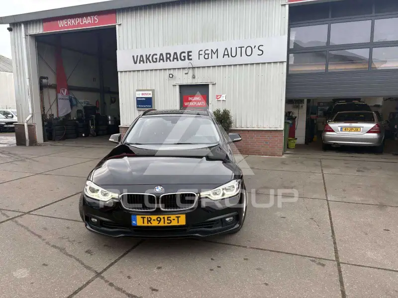 2018 BMW 318