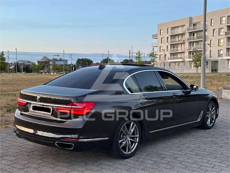 2018 BMW 725