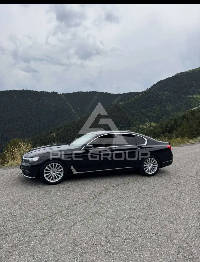2018 BMW 725