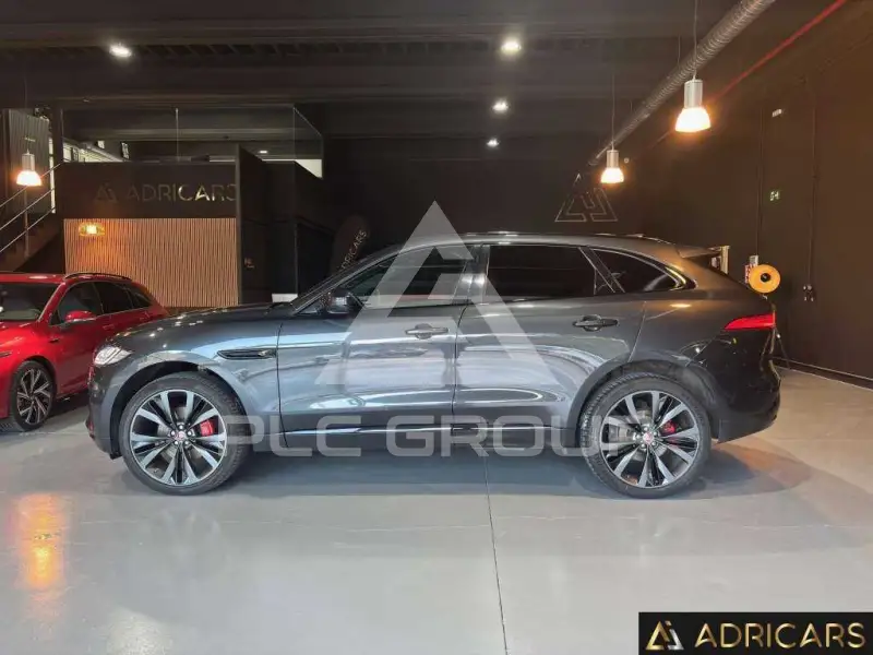 2018 Jaguar F-PACE