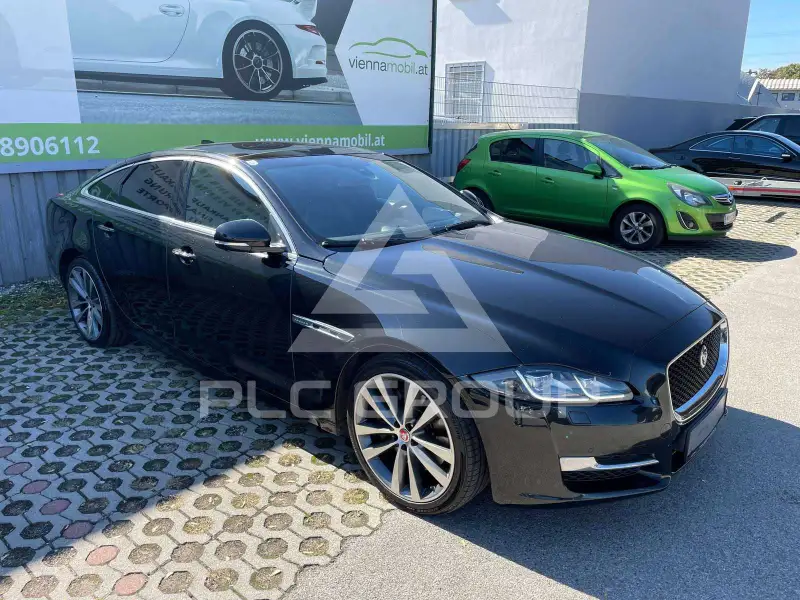2018 Jaguar XJ