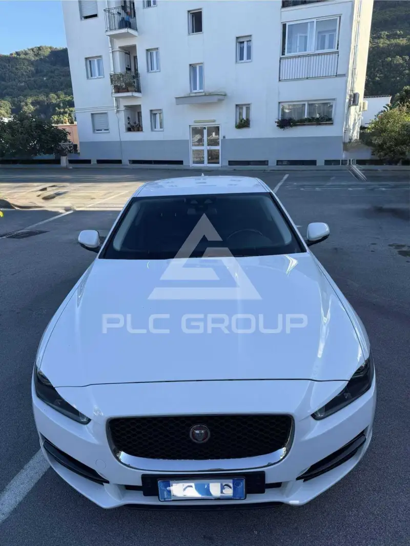2018 Jaguar XE