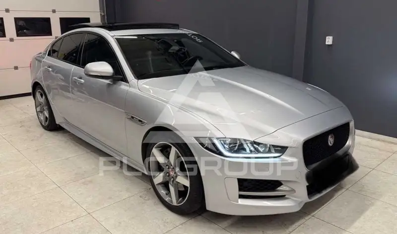 2018 Jaguar XE
