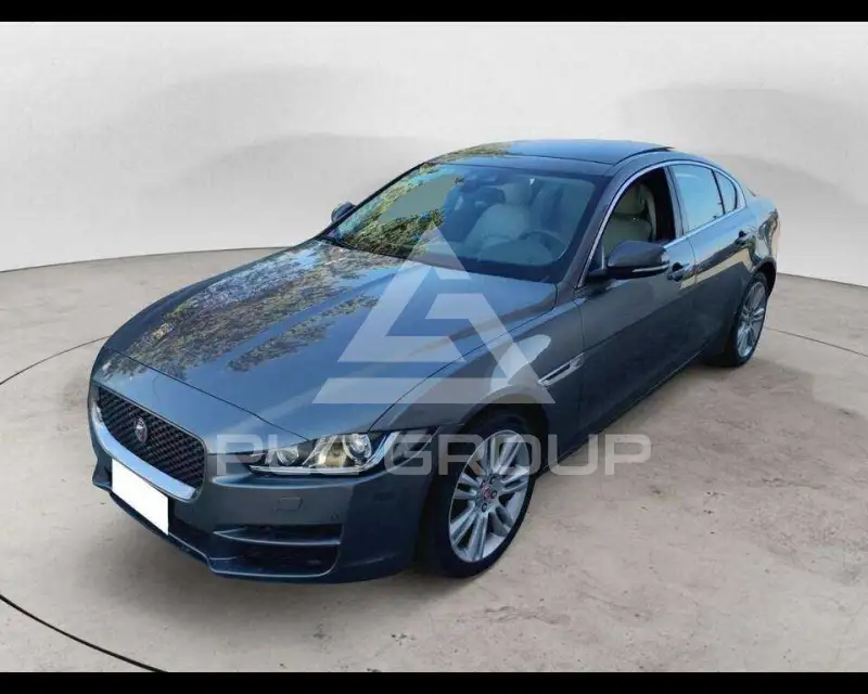 2018 Jaguar XE