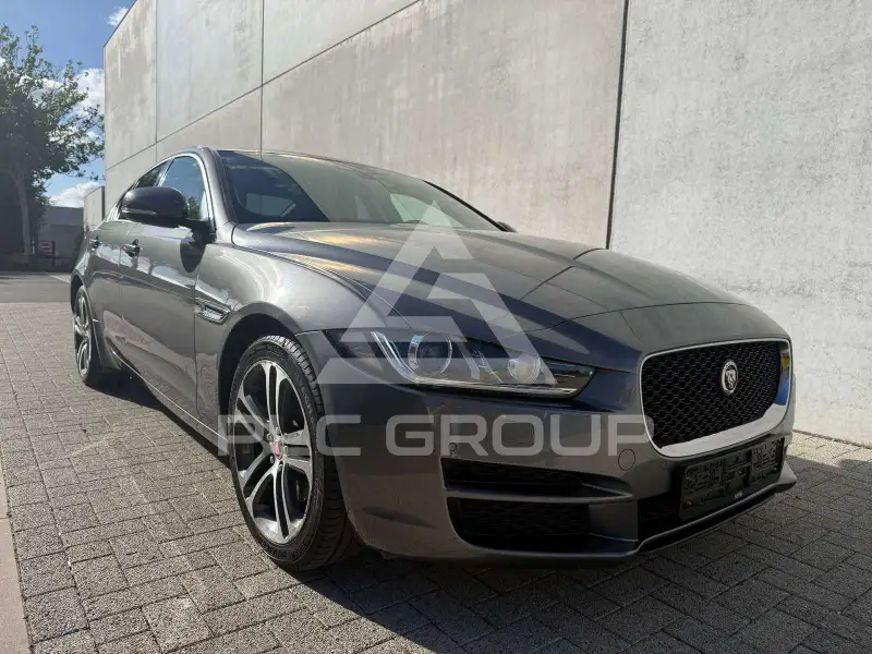 2018 Jaguar XE