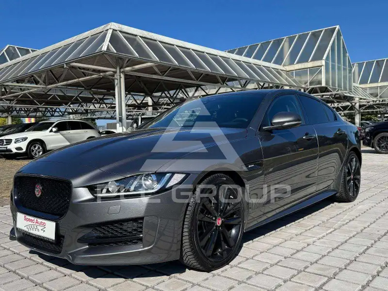 2018 Jaguar XE