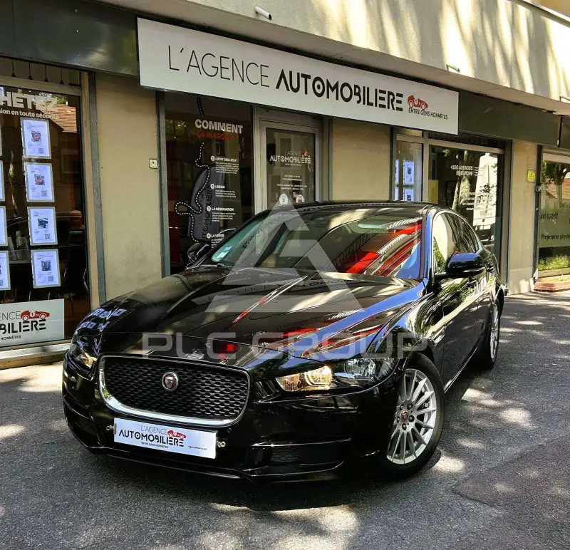 2018 Jaguar XE