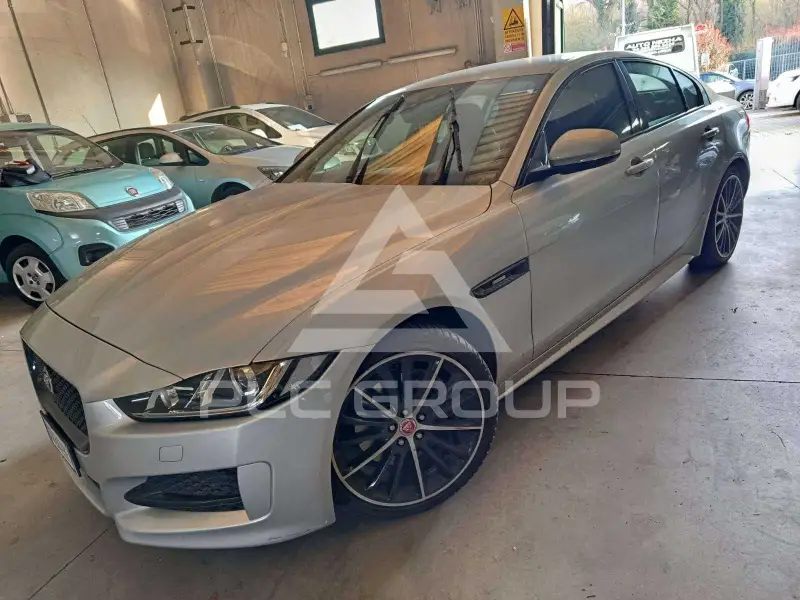 2018 Jaguar XE