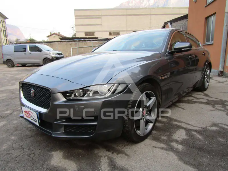 2018 Jaguar XE