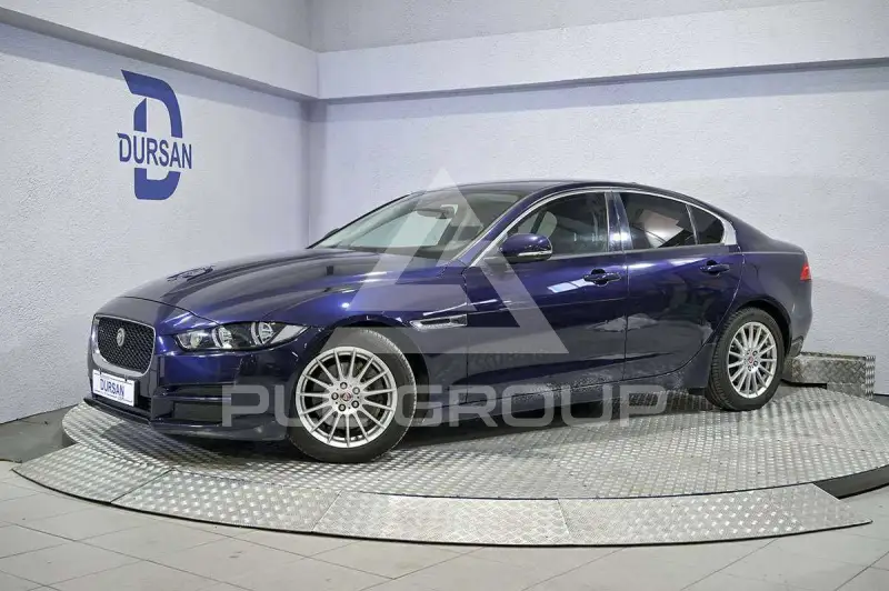 2018 Jaguar XE
