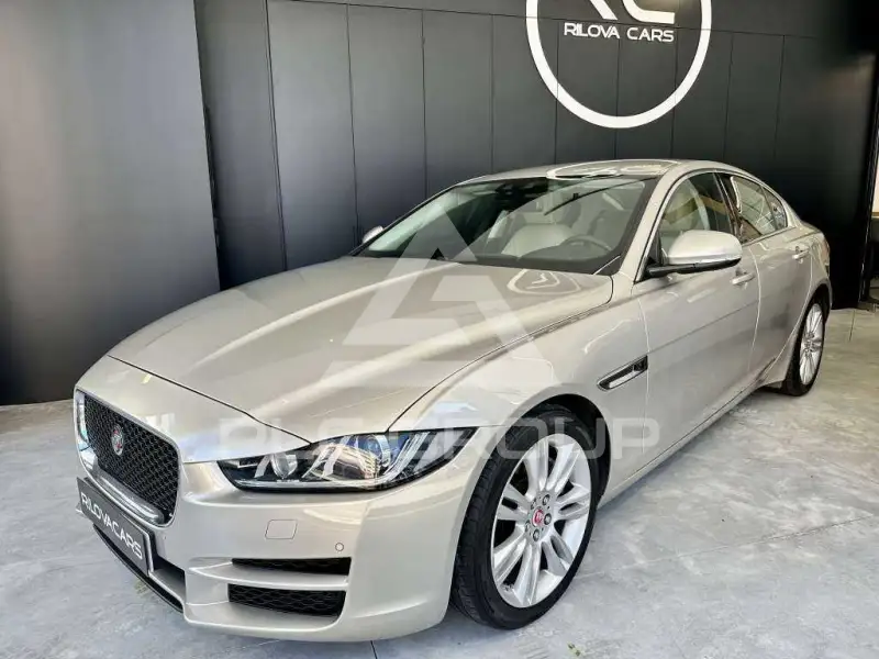2018 Jaguar XE
