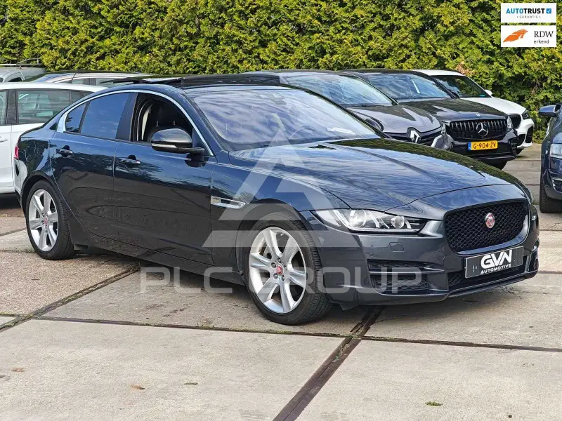 2018 Jaguar XE