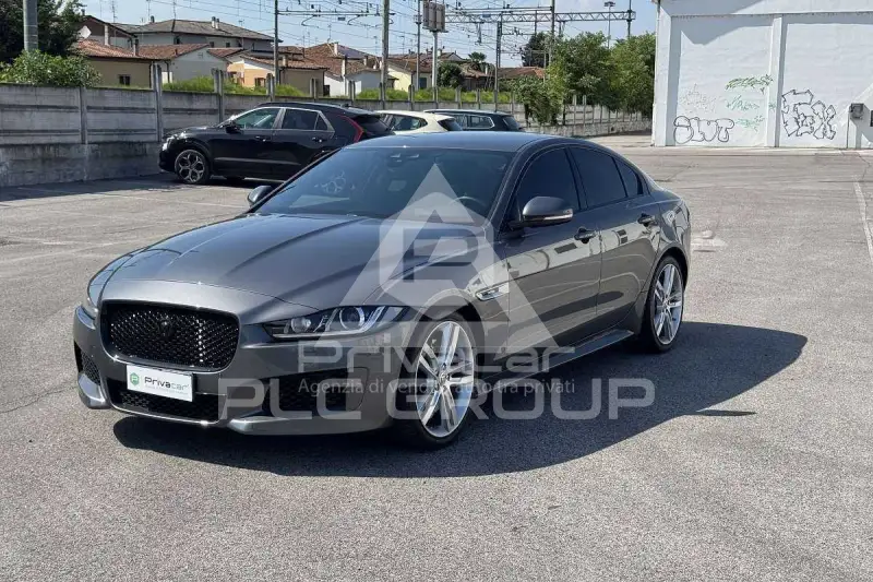 2018 Jaguar XE