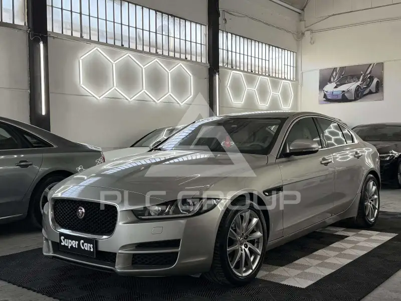 2018 Jaguar XE