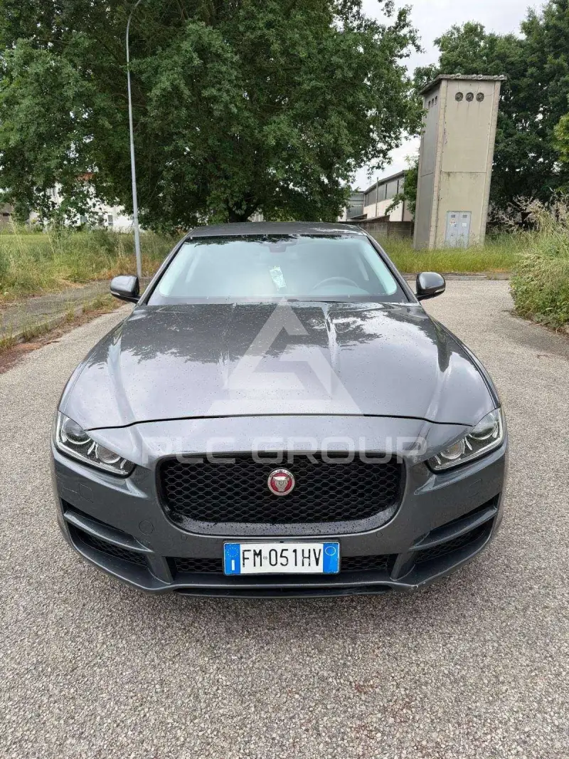 2018 Jaguar XE