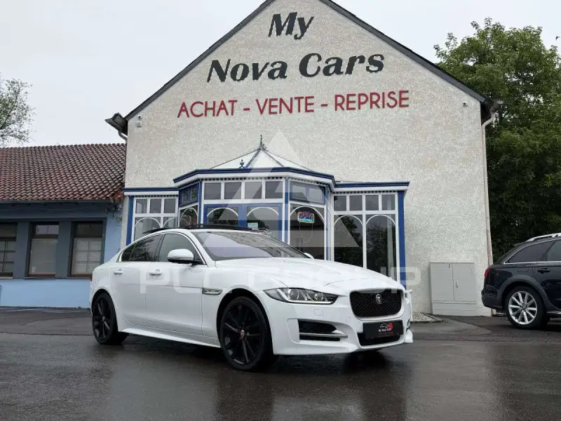 2018 Jaguar XE