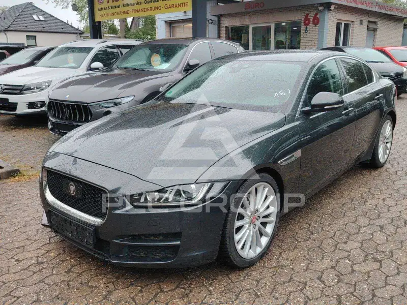 2018 Jaguar XE