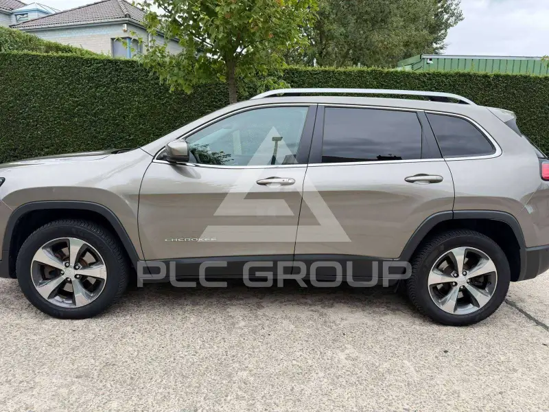 2018 Jeep CHEROKEE