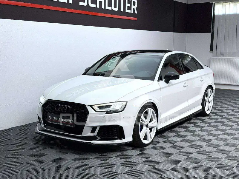 2018 Audi RS3