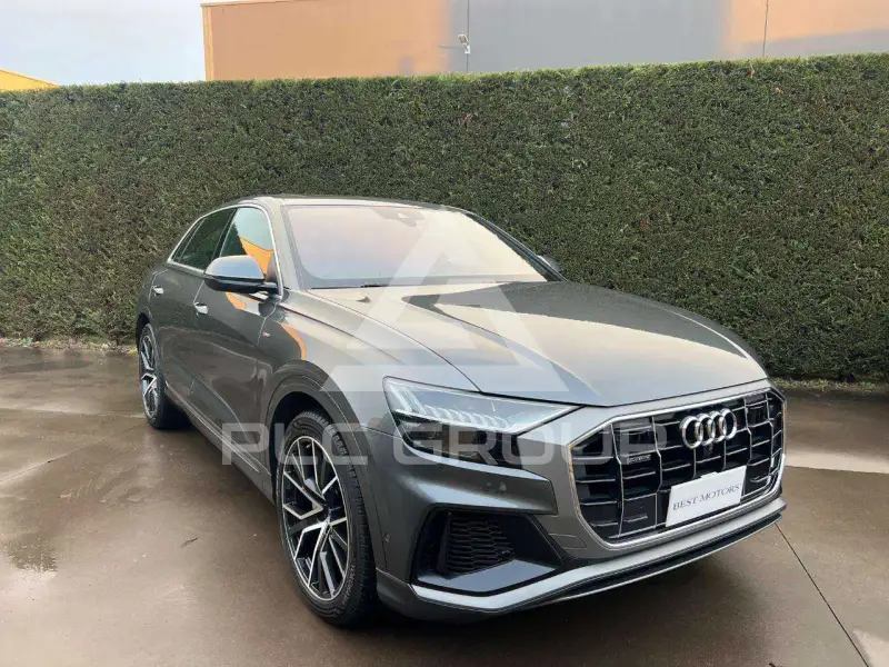 2018 Audi Q8