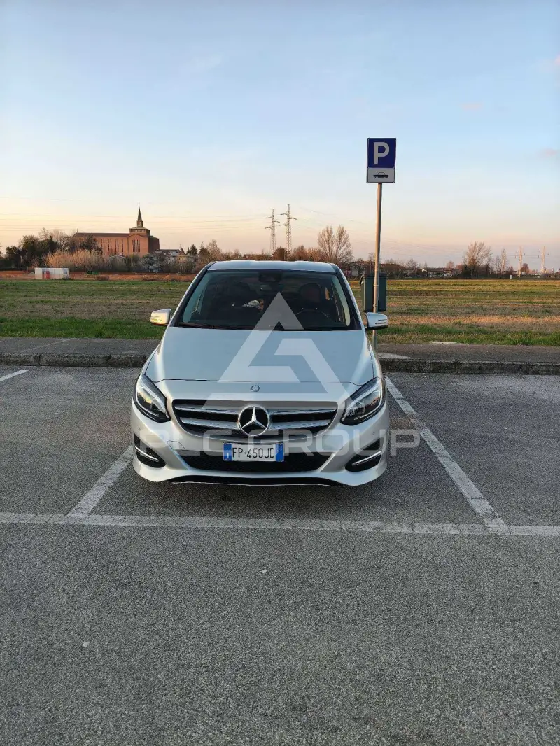 2018 Mercedes Benz B 200