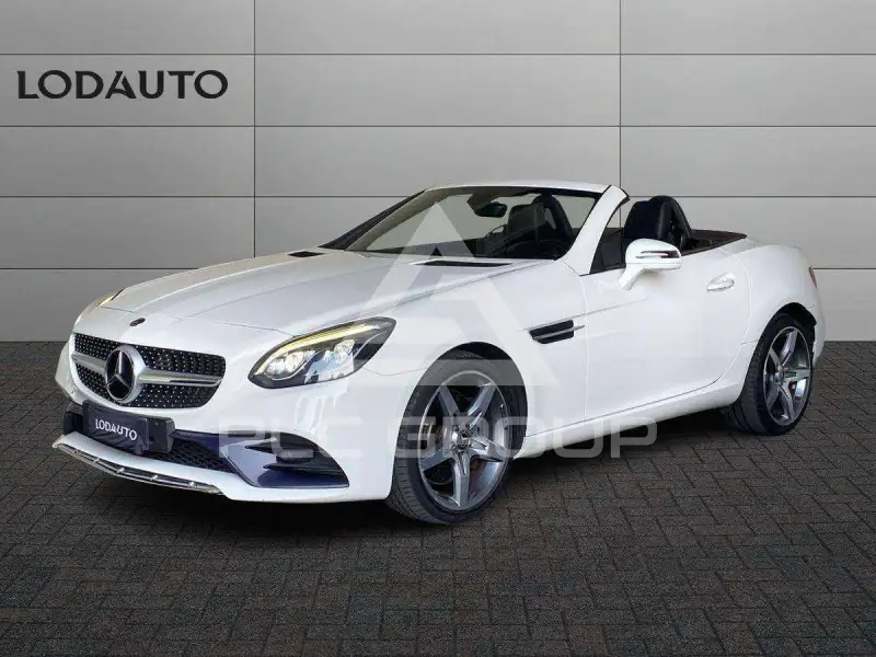2018 Mercedes Benz SLC 200