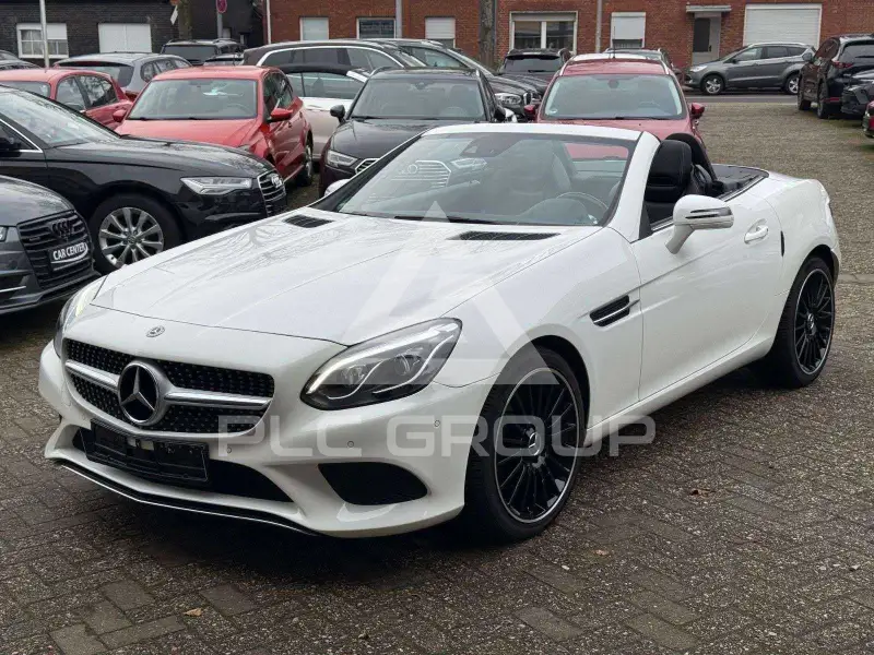 2018 Mercedes Benz SLC 200