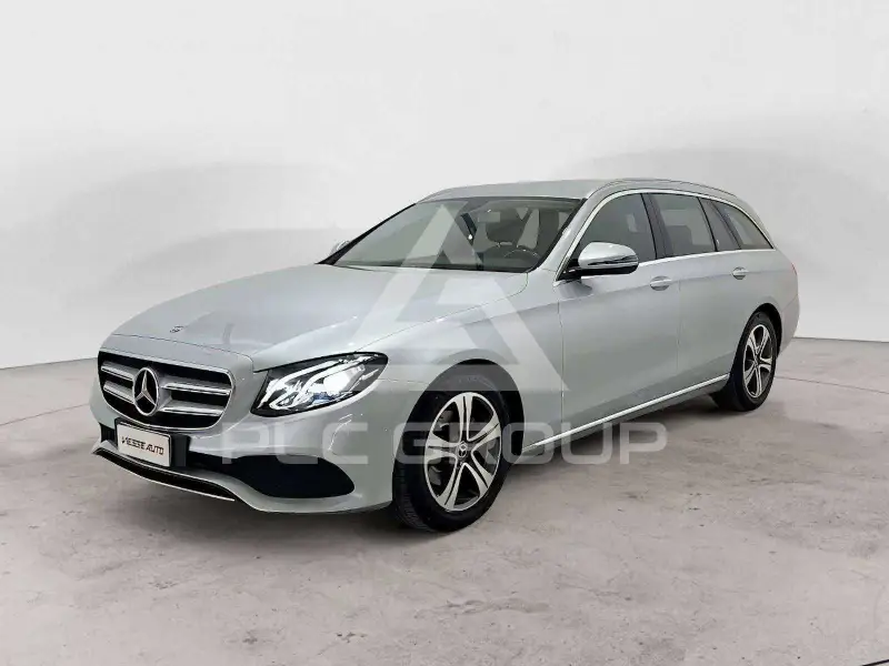 2018 Mercedes Benz E 220