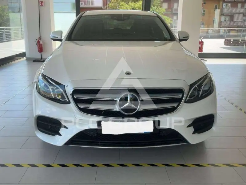 2018 Mercedes Benz E 220