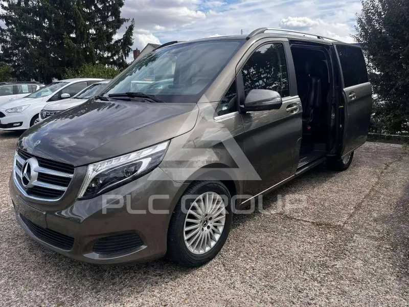2018 Mercedes Benz V 220