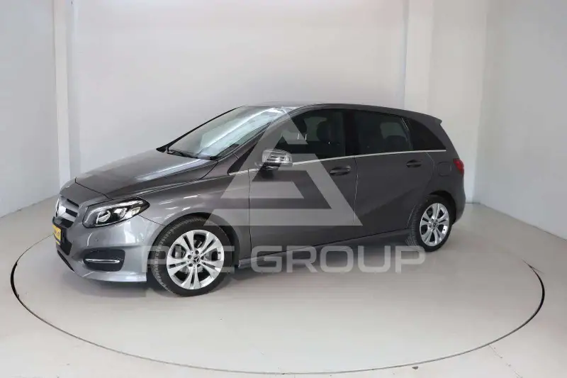2018 Mercedes Benz B 180