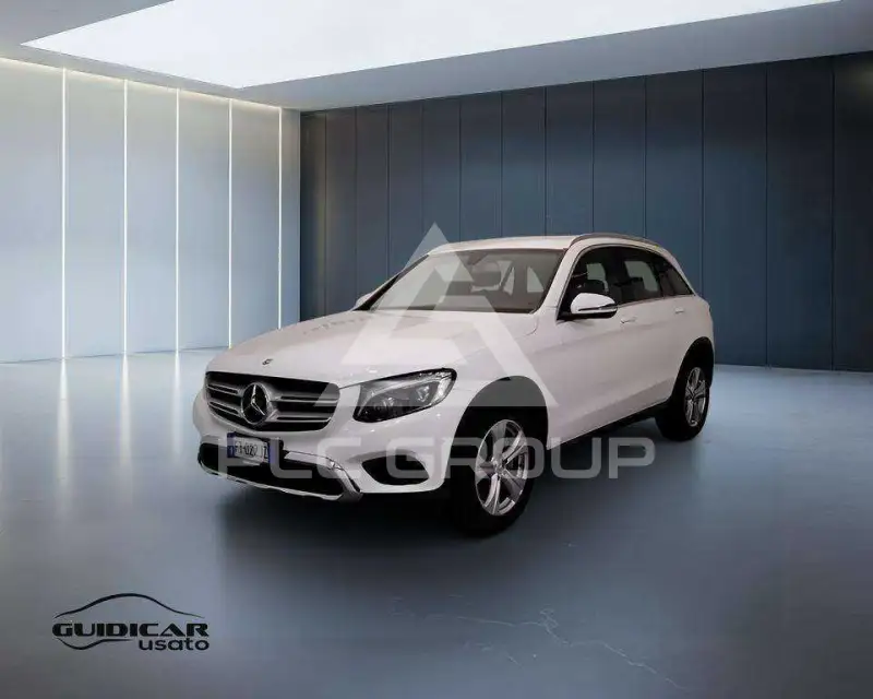 2018 Mercedes Benz GLC 220