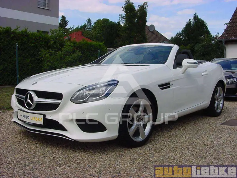 2018 Mercedes Benz SLC 180